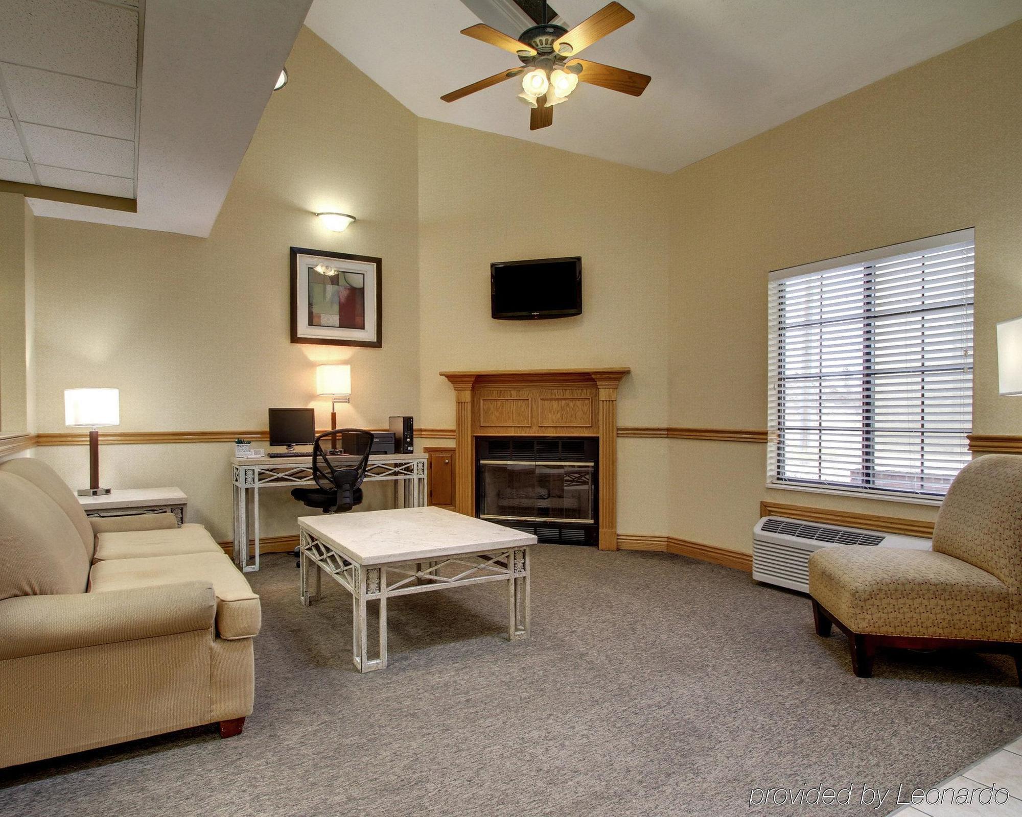 Columbia Inn & Suites Extérieur photo