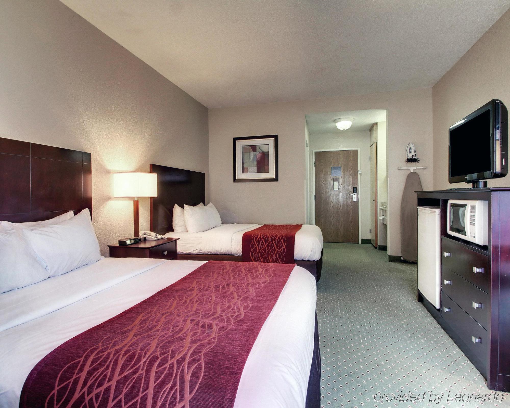 Columbia Inn & Suites Extérieur photo