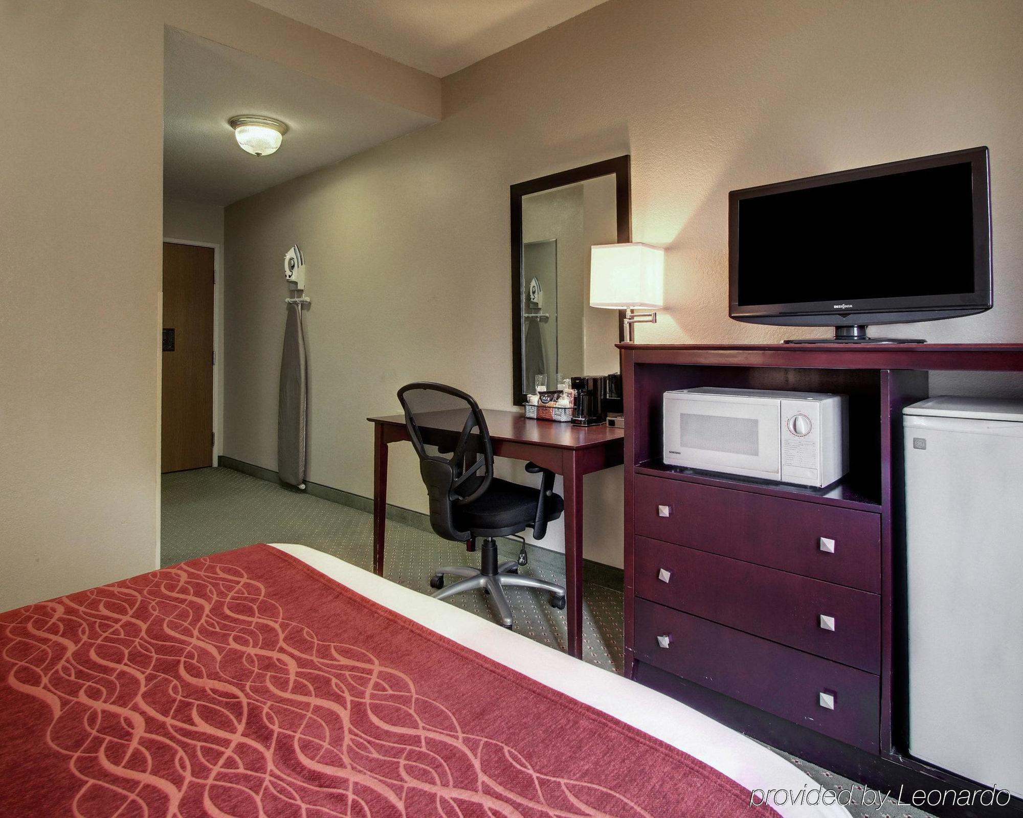 Columbia Inn & Suites Extérieur photo