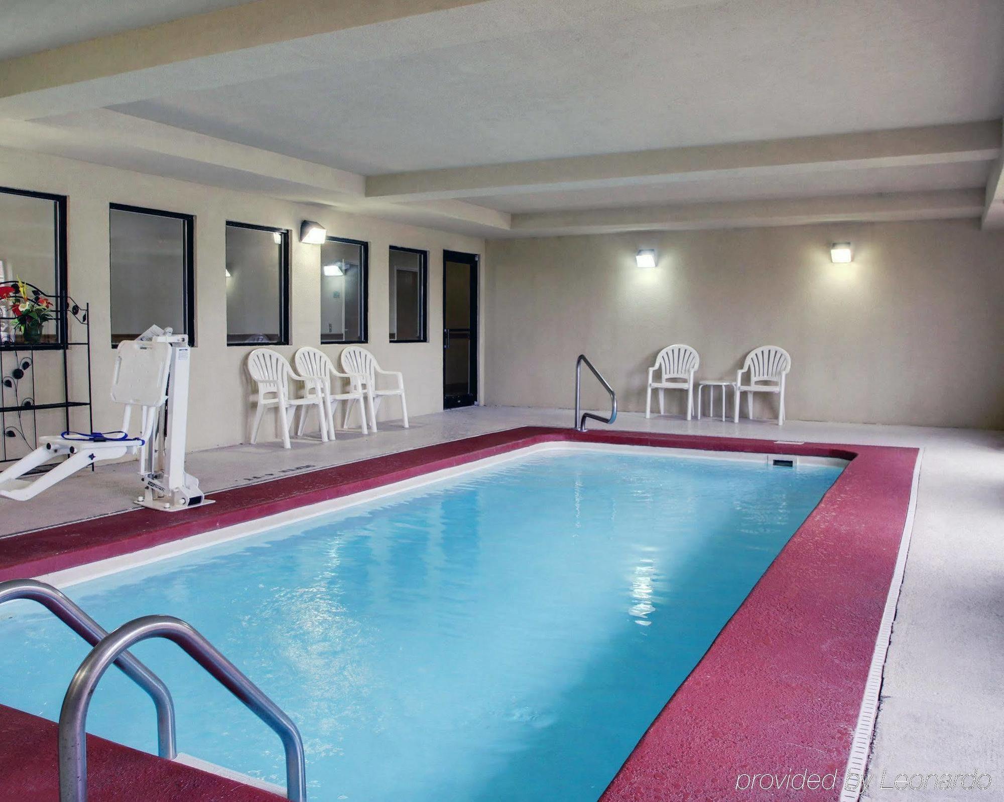 Columbia Inn & Suites Extérieur photo