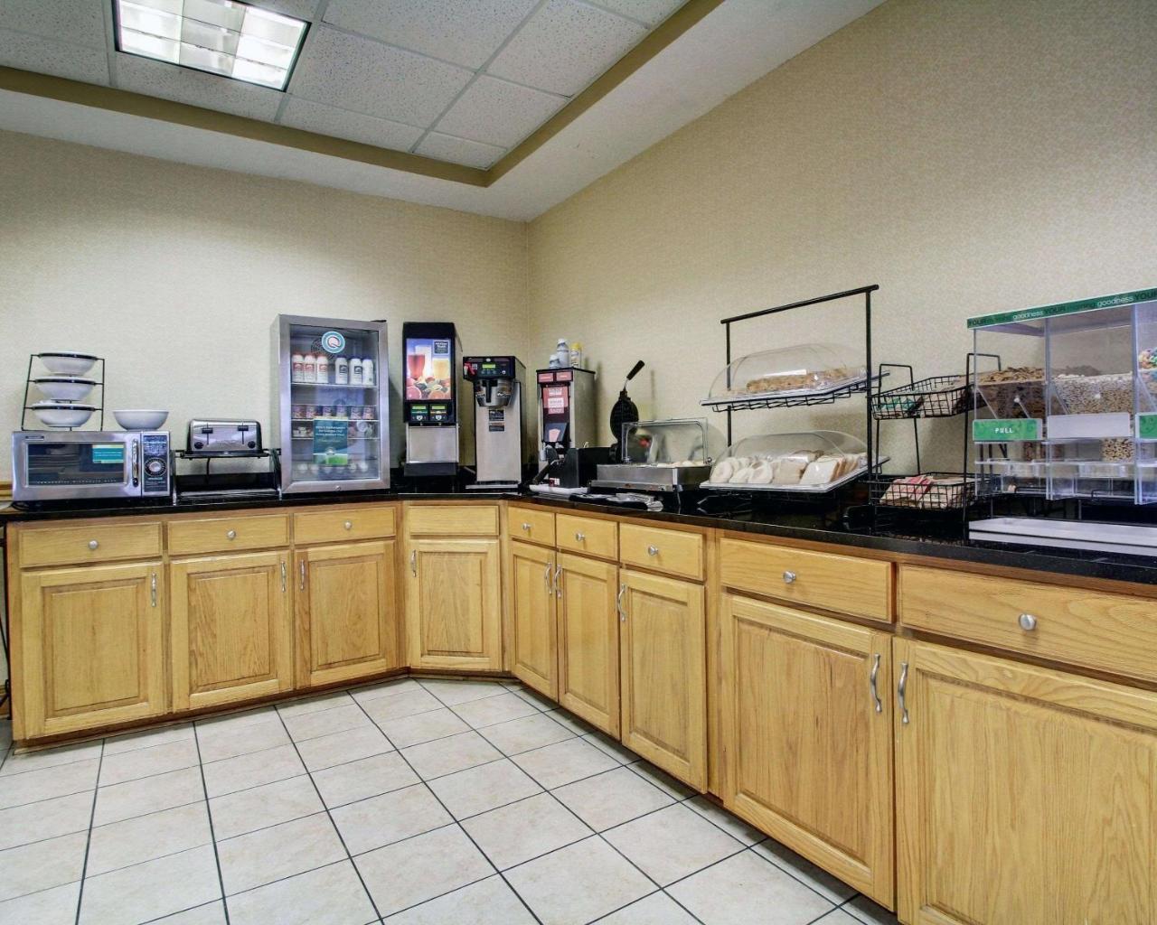 Columbia Inn & Suites Extérieur photo